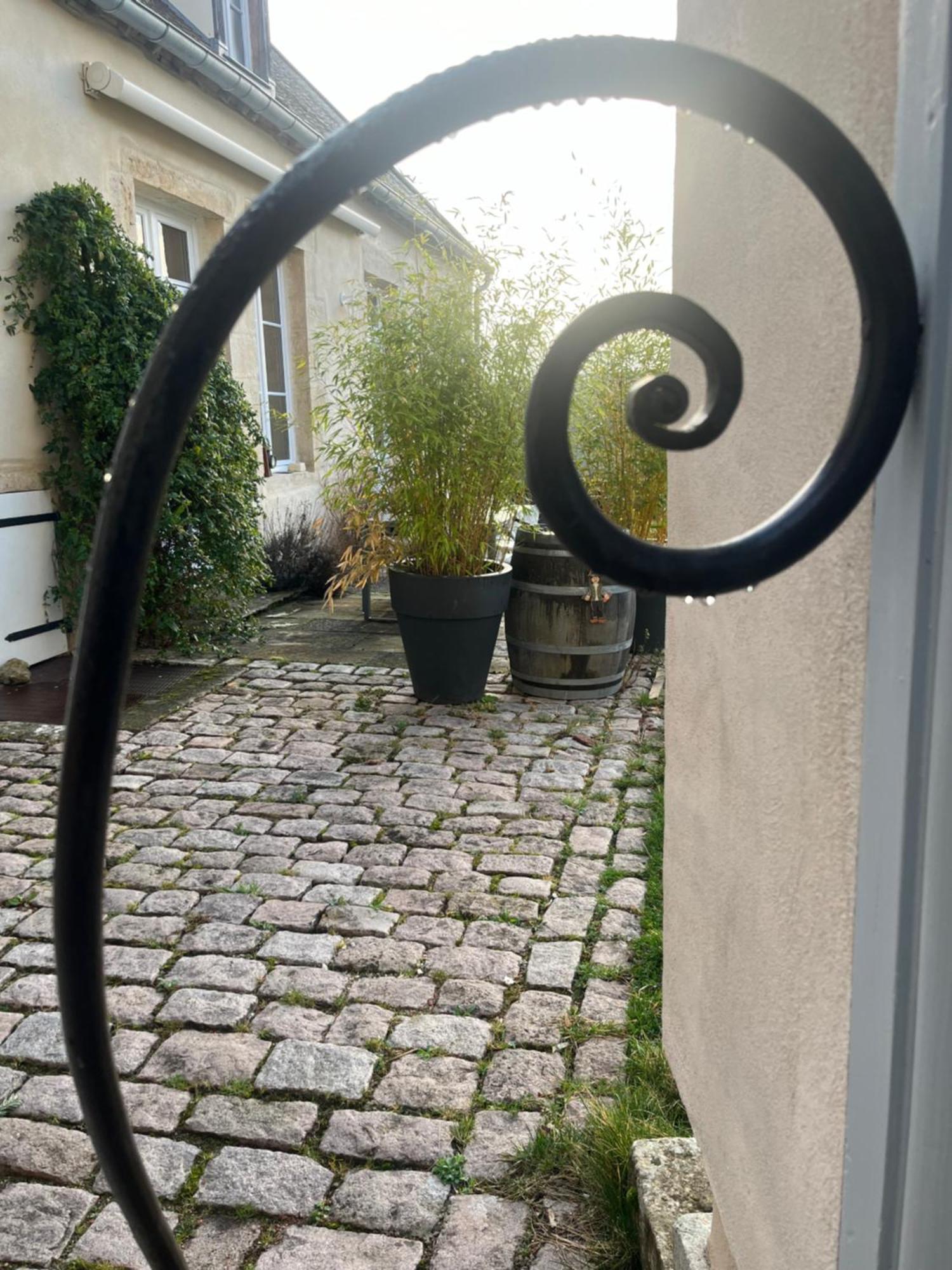 Maison De Noble Nicolas Avallon Eksteriør billede